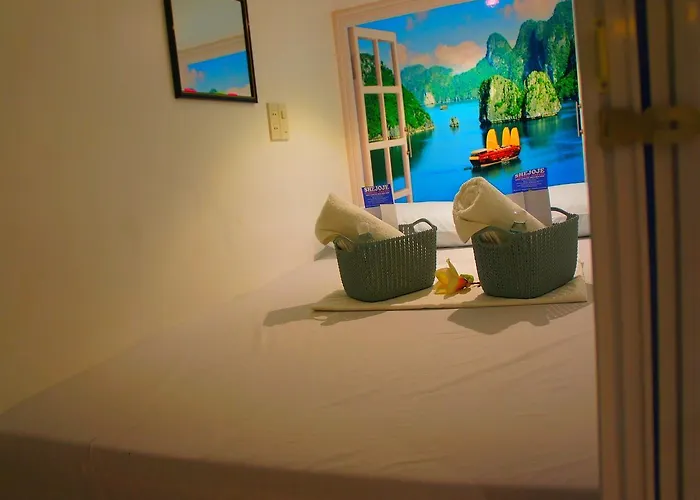 Shejoje Poshtel *